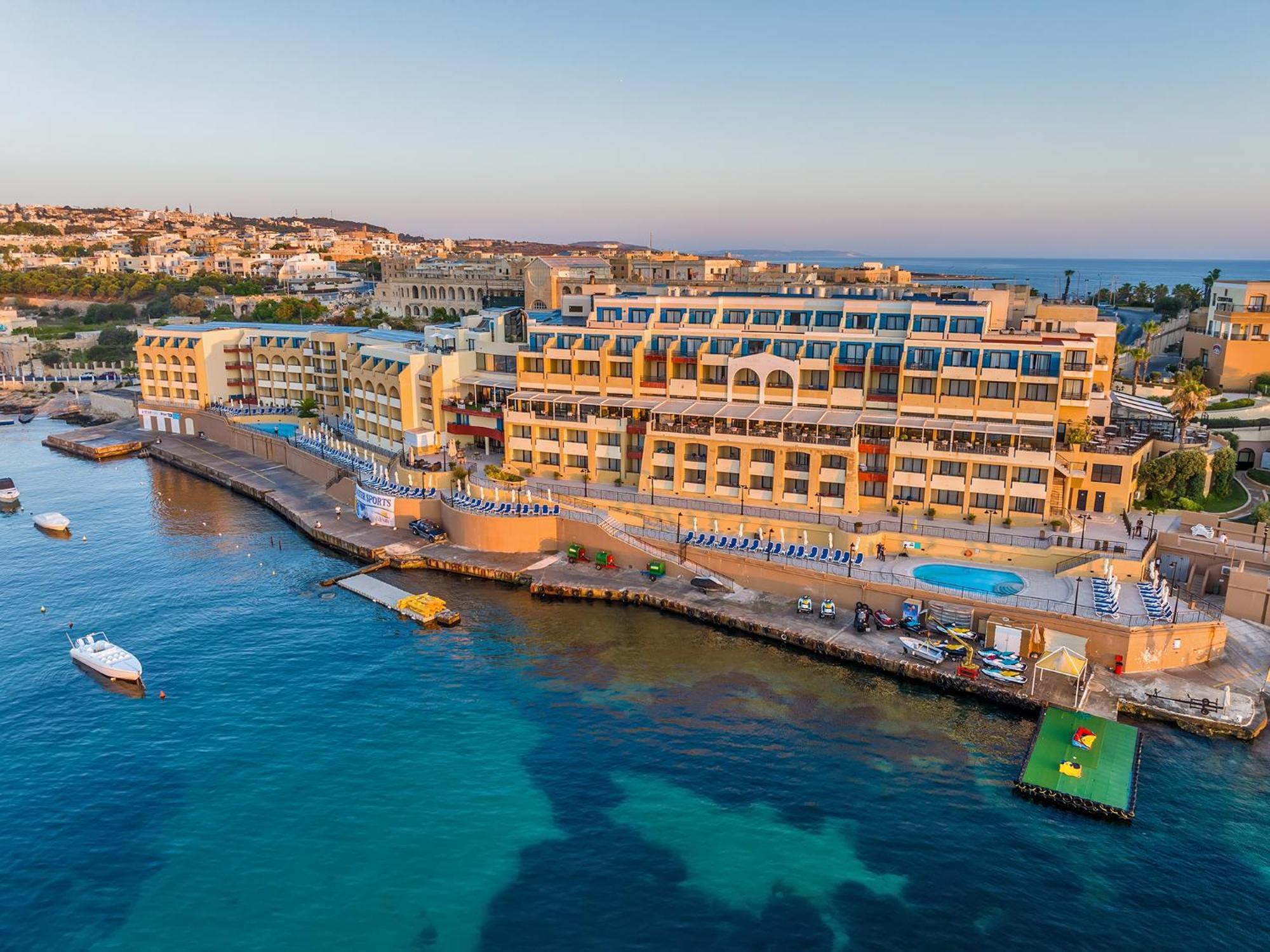 Marina Hotel Corinthia Beach Resort Malta San Julián Exterior foto